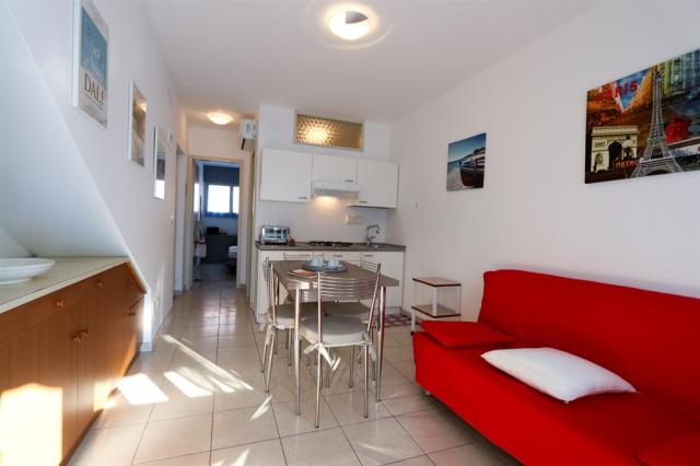 APT. 2+2 B-4