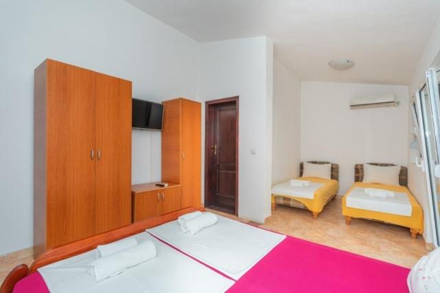 APT 4(+2)