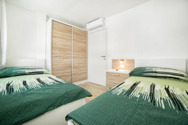 Vila BUZOV, Chorvátsko - Severná Dalmácia - Vodice - Srima, zob