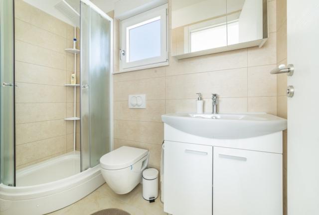 Vila BUZOV, Chorvátsko - Severná Dalmácia - Vodice - Srima, zob