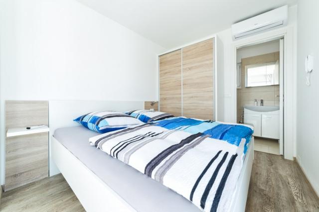 Vila BUZOV, Chorvátsko - Severná Dalmácia - Vodice - Srima, zob