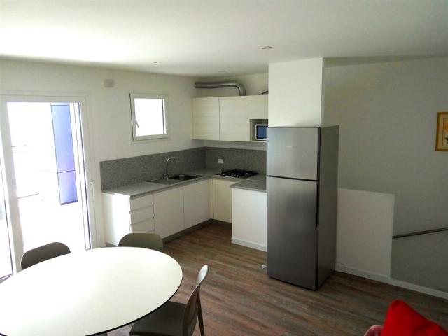 APT. 4+2 CX