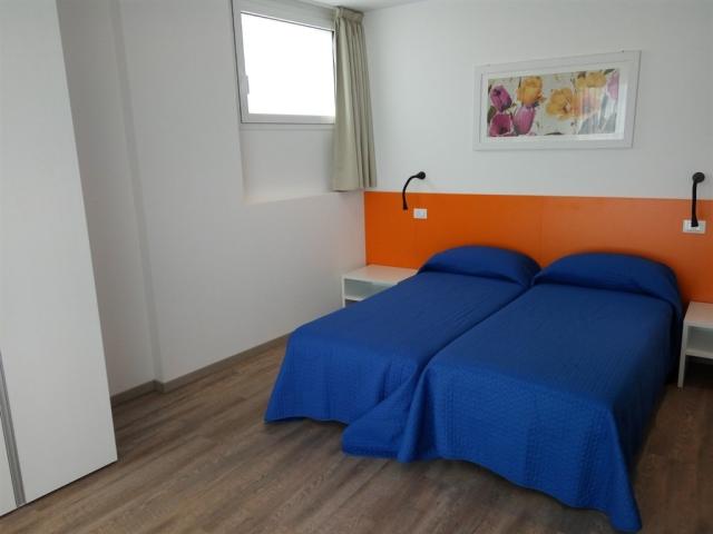 APT. 4+2 CX