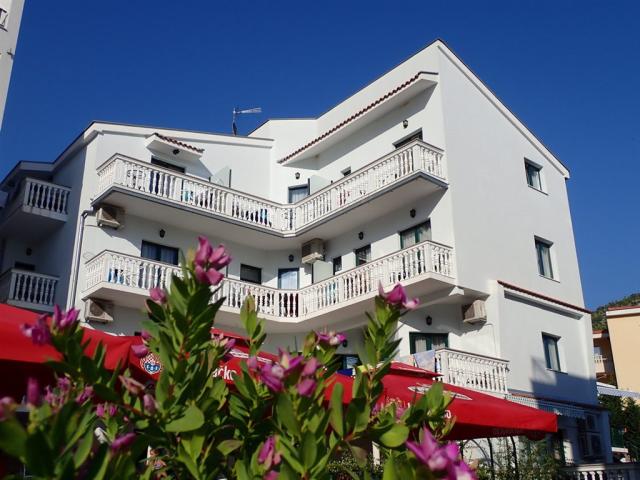 Holiday Resort ANTONIJA, OLIVA, TRITON, Drvenik - TRITON