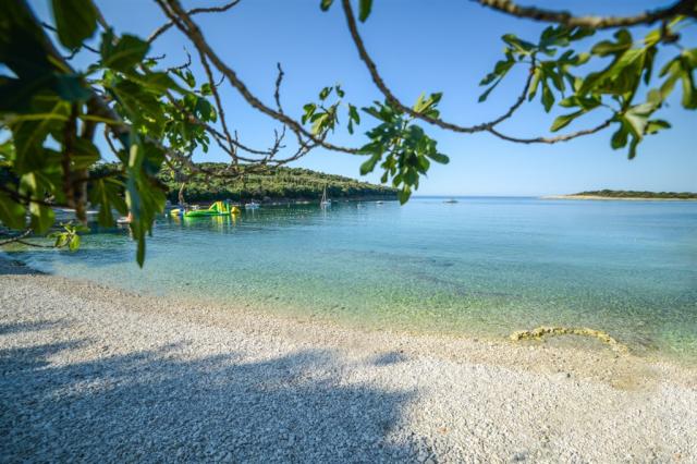 CENTINERA Resort & Camping, Banjole - pláž