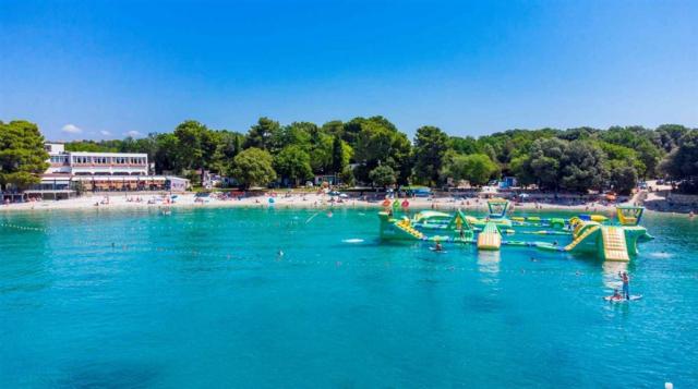 CENTINERA Resort & Camping, Banjole - pláž