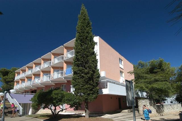 CENTINERA Resort & Camping, Banjole