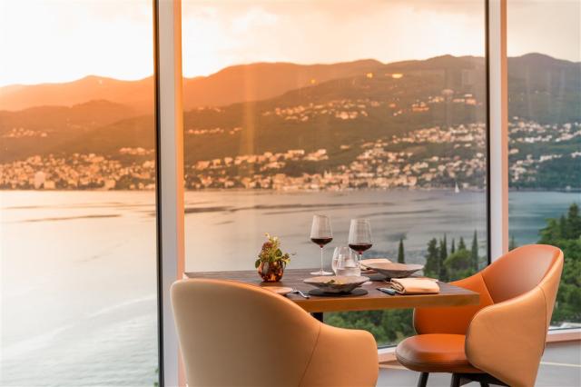 HILTON Rijeka COSTABELLA BEACH RESORT AND SPA, Rijeka