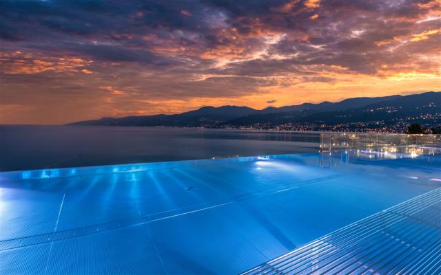 HILTON Rijeka COSTABELLA BEACH RESORT AND SPA, Rijeka