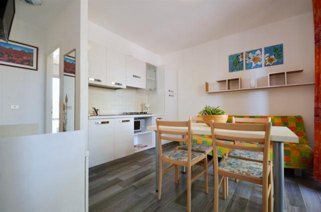 APT. 4+2 C6