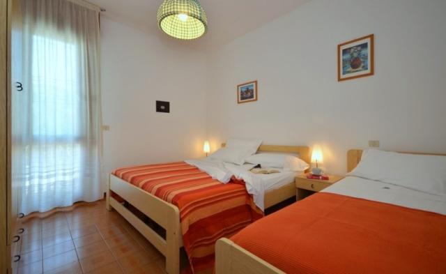 APT. 5+2 C-7