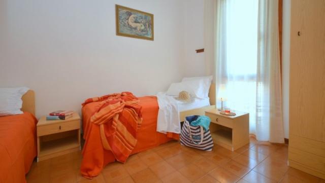 APT. 5+2 C-7