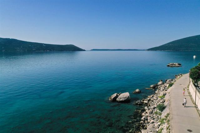 Hotel M, Herceg Novi