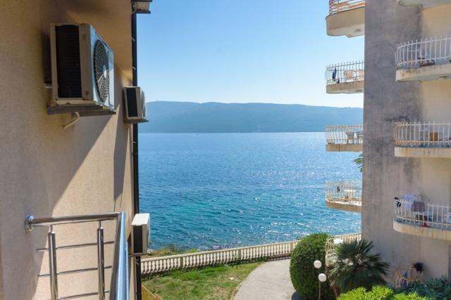 Hotel M, Herceg Novi