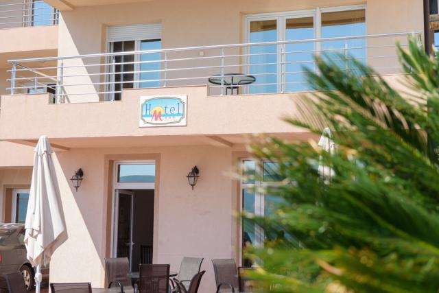 Hotel M, Herceg Novi
