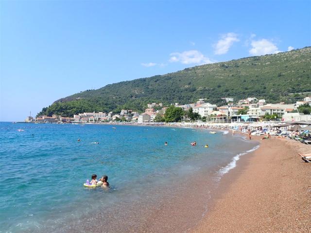 Petrovac - pláž