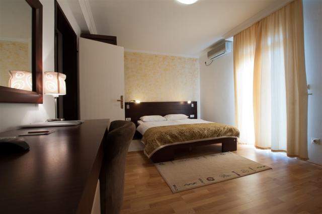 Apt. 2(+2) B