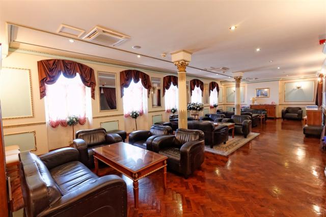 HOTEL VAL (EX. JADRAN), Trogir - Seget Donji