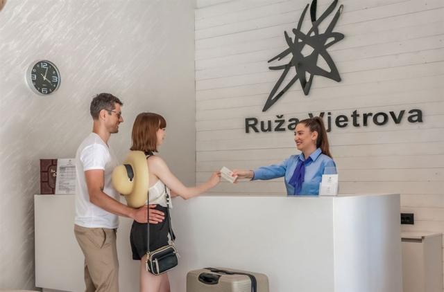HOTEL RUŽA VJETROVA, Dobra Voda