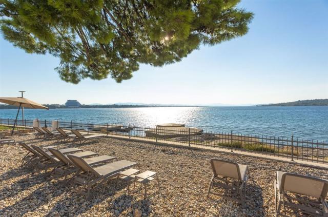 Villa ARAUSA, Vodice - pláž