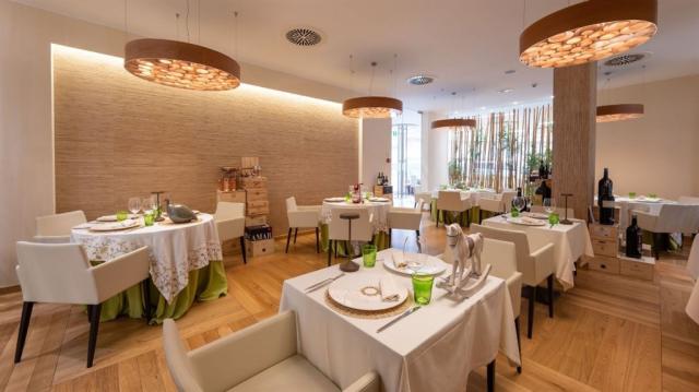 a la carte restaurace