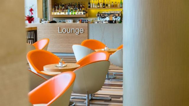 lounge bar