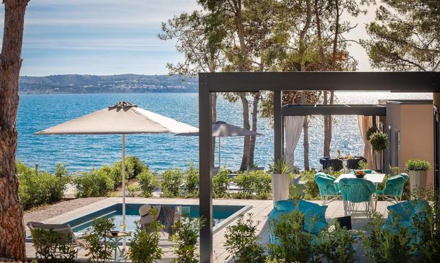 M. HOME 4(+2) LUXURY HOLIDAY WITH POOL