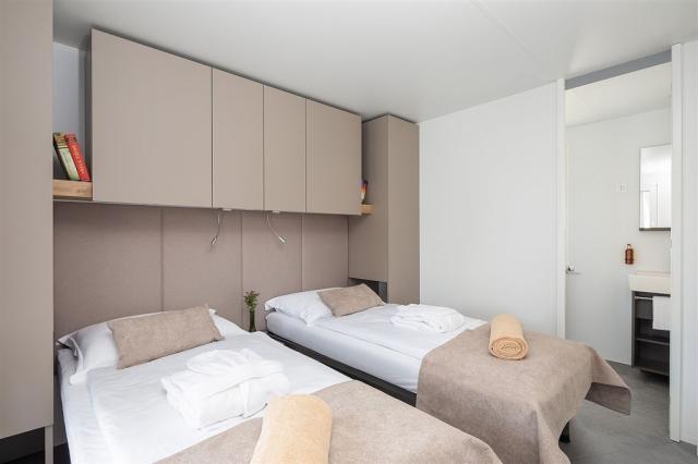 M. HOME 4(+2) LUXURY HOLIDAY WITH POOL