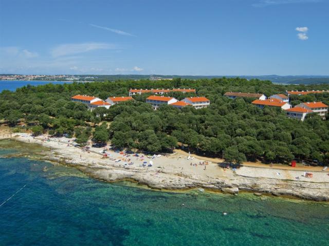 Lanterna Resort