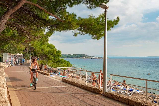 SUNNY MAKARSKA BY VALAMAR  (ex. RIVIJERA), Chorvátsko - Stredná