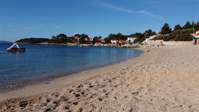 Chorvatsko, ostrov Korčula, Blato - městská pláž