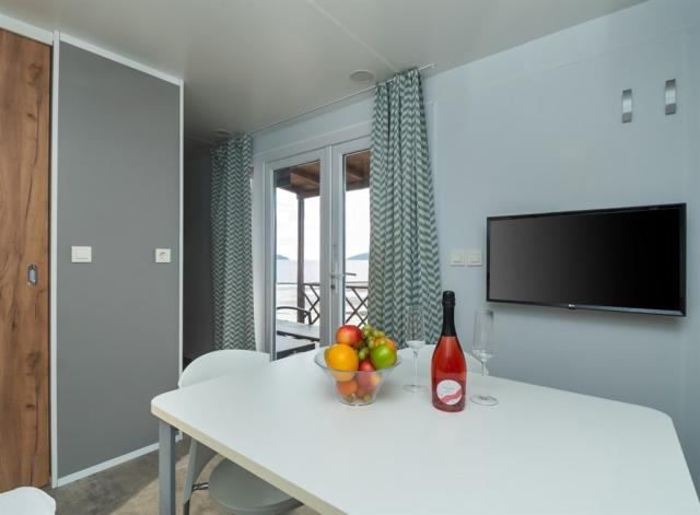 Chorvatsko, Šibenik, Amadria Camping Šibenik-MH 4(+1) SW PREMIU