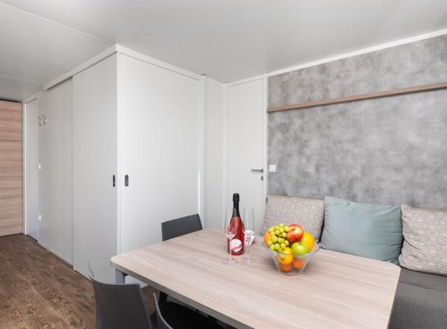 Chorvatsko, Šibenik, Amadria Camping Šibenik-MH 6(+1)LUXURY