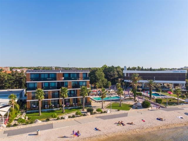 LIBERTY PLAZA Hotel, Chorvátsko - Ostrov Pag - Novalja, zobraze