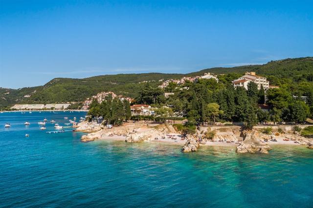RABAC SUNNY HOTEL & RESIDENCE, Rabac - pláž