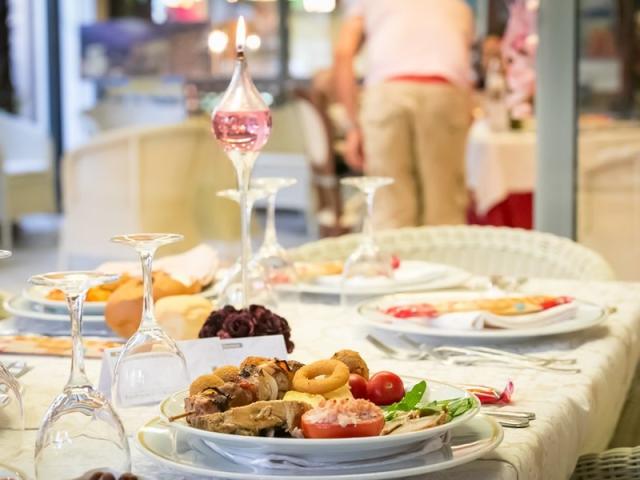 Hotel VIENNA OSTENDA, Taliansko - Emilia-Romagna - Rimini, zobr
