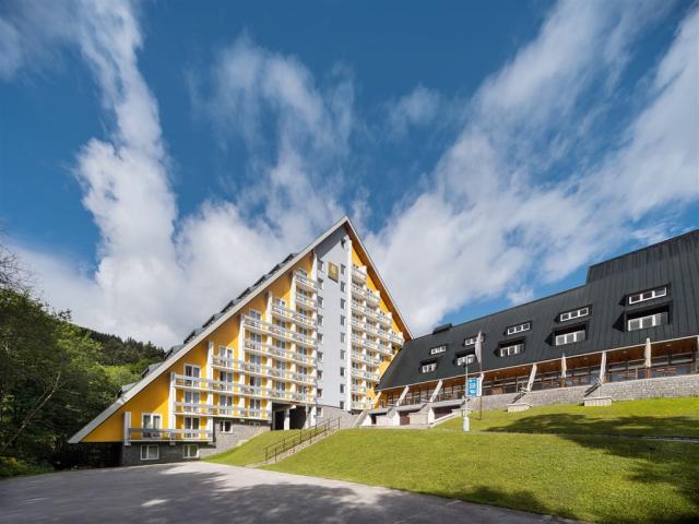 Pinia Hotel & Resort