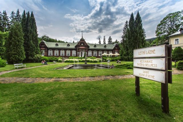 Lázně KARLOVA STUDÁNKA, Česko - Severná Morava - Karlova Studán