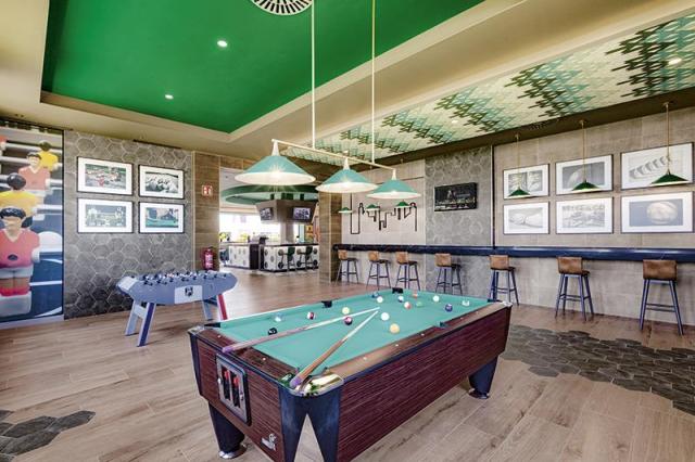 sport bar