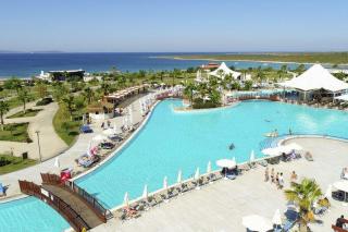 Aquasis de Luxe Resort and Spa