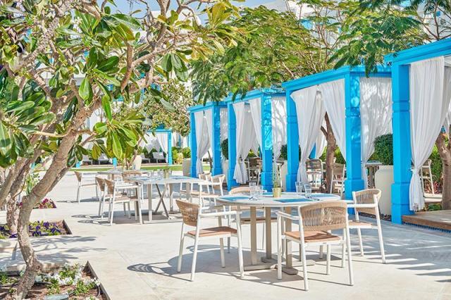 Hilton Salwa Beach Resort & Villas