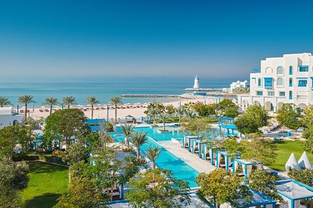 Hilton Salwa Beach Resort & Villas