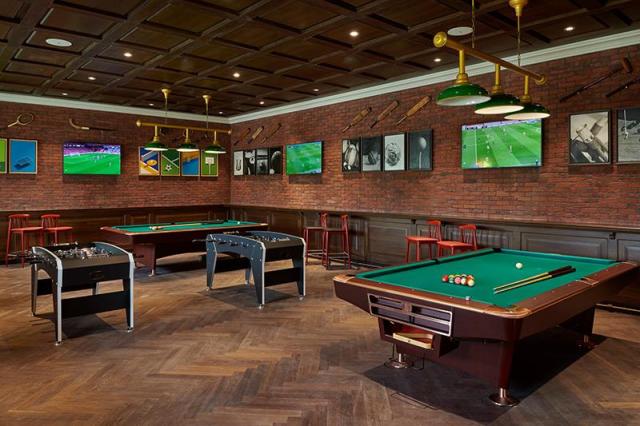 bar
