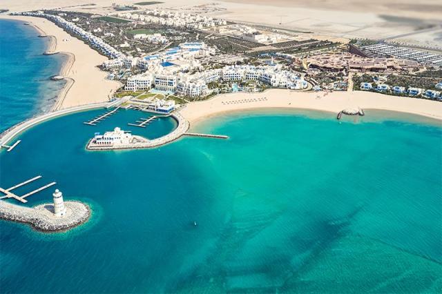 Hilton Salwa Beach Resort & Villas