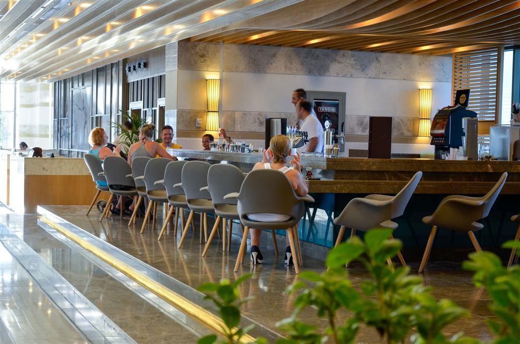 lobby bar