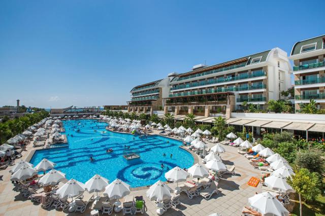 Crystal Waterworld Resort & SPA