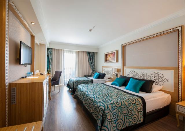 Crystal Waterworld Resort & SPA
