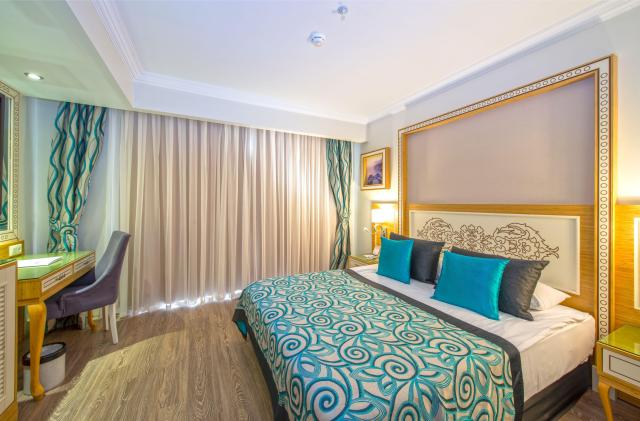 Crystal Waterworld Resort & SPA