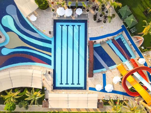 Crystal Family Resort & SPA