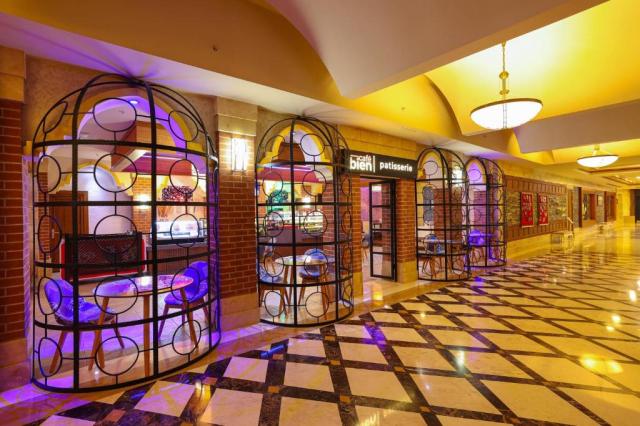Crystal Family Resort & SPA
